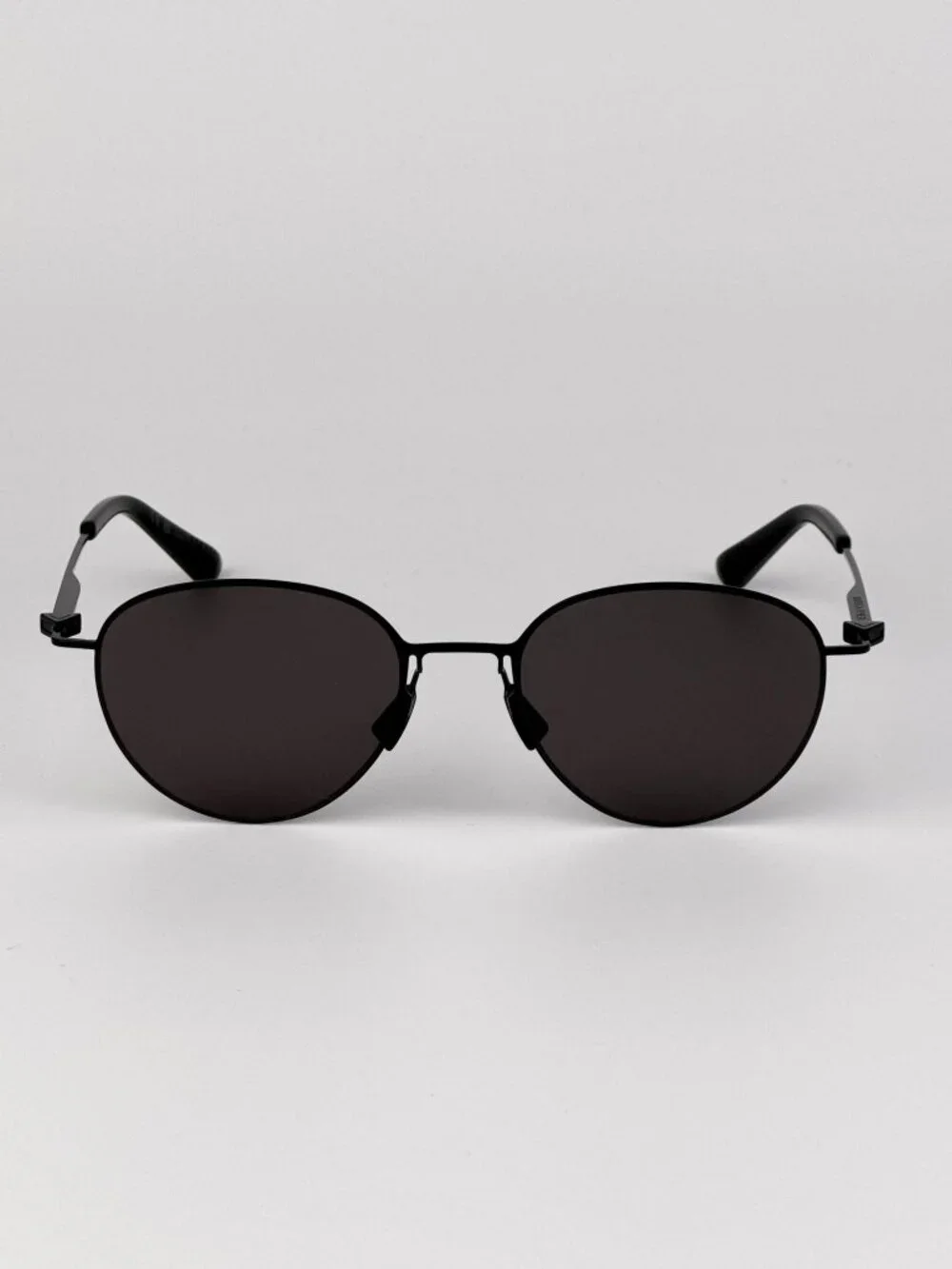 Bottega Veneta Unisex Sunglasses | Black Round Frame | Grey Lenses | BV1268S 001